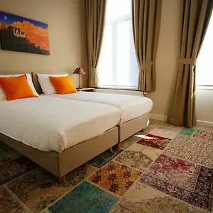 hooome.brusselshotelsbook.com/